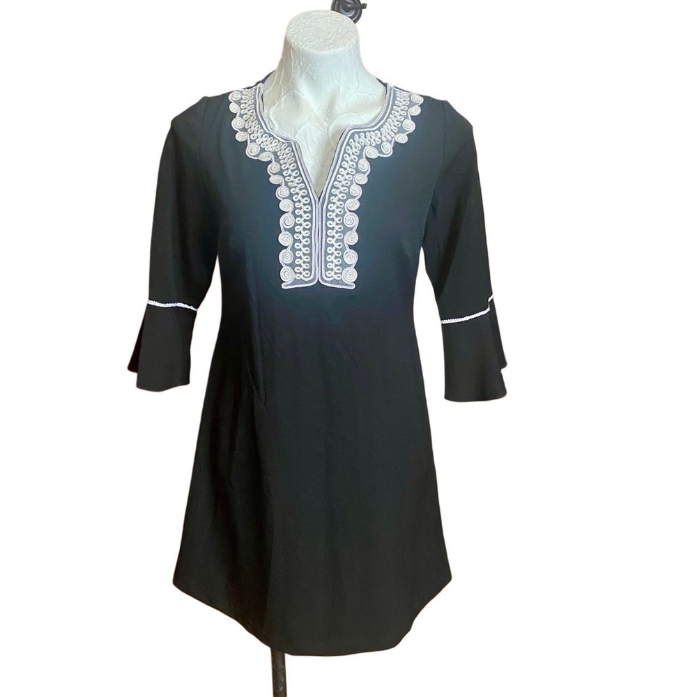 Kathryn Conover Black midi Dress embroidered accents bell sleeves NWOT sz 6P